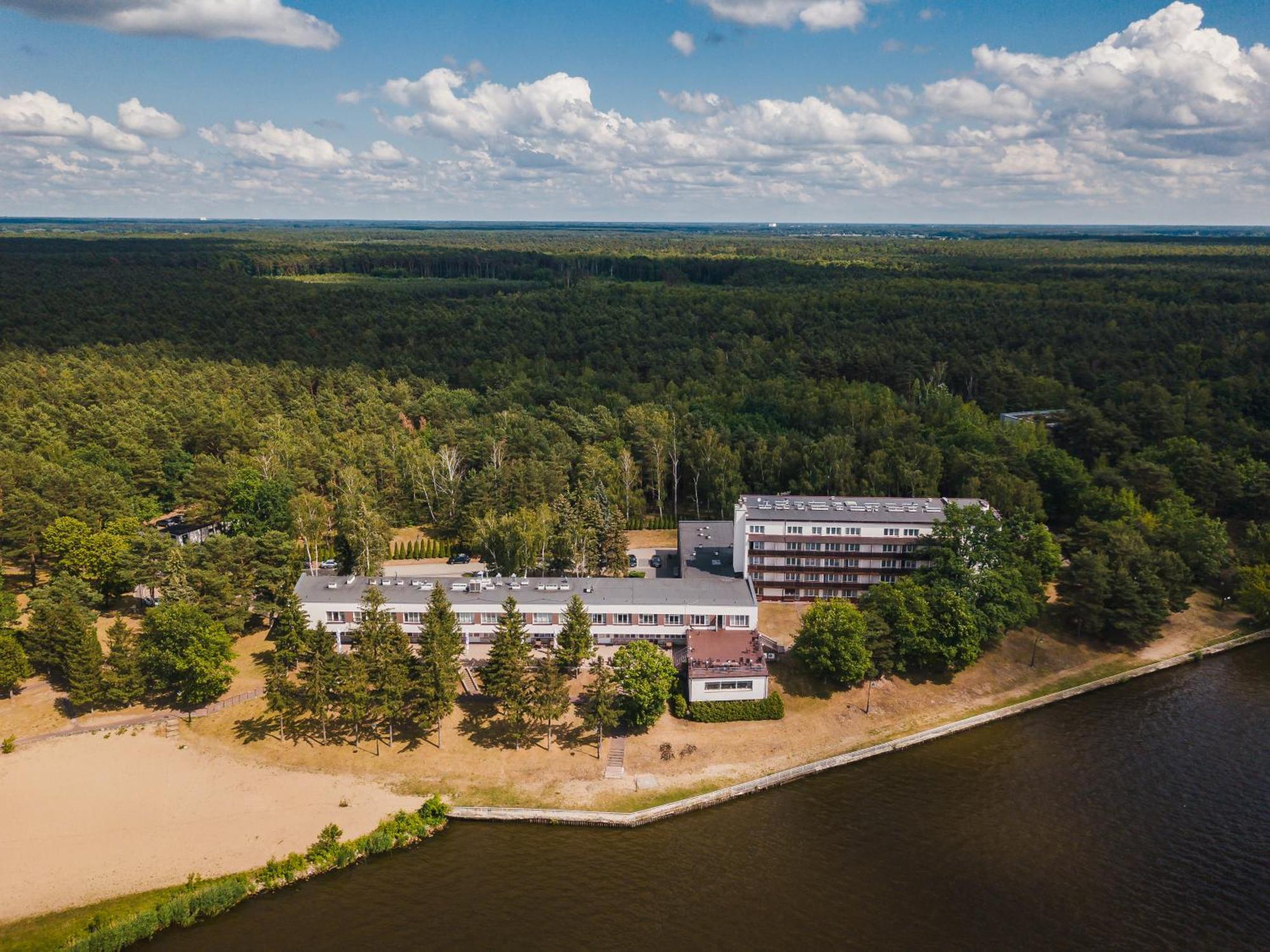 Hotel Rewita Rynia Białobrzegi Exterior foto